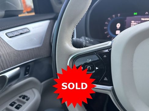 Certified 2023 Volvo XC90 B6 Ultimate w/ Lounge Package image 25