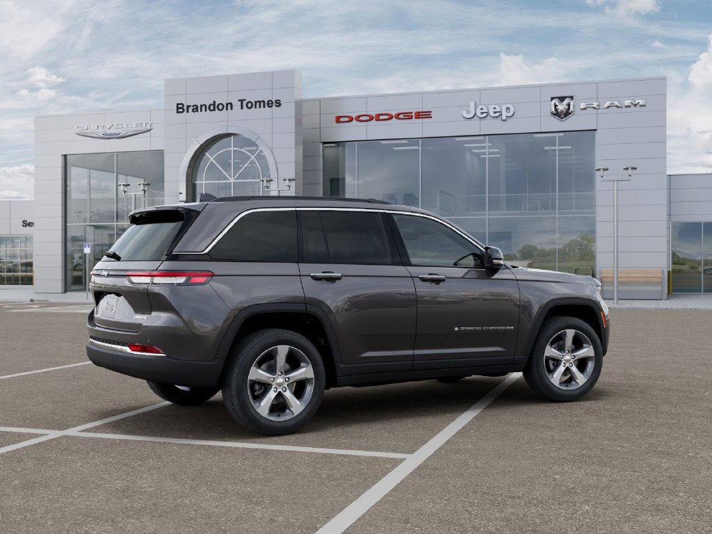New 2026 Jeep Grand Cherokee Limited w/ Luxury Tech Group II RWD image 4