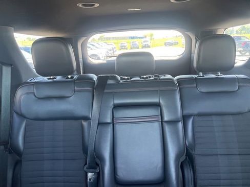 Used 2025 Ford Explorer ST-Line w/ ST-Line Street Pack AWD/4WD image 29
