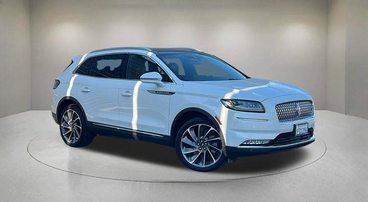 Used 2022 Lincoln Nautilus Reserve w/ Equipment Group 202A AWD/4WD image 1