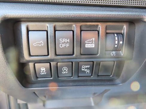 Used 2021 Subaru Forester Limited w/ Popular Package #3 AWD/4WD image 35