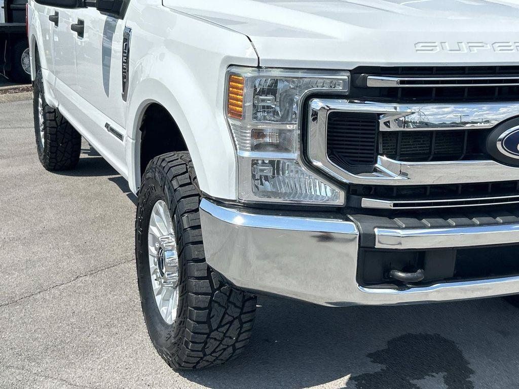 Used 2022 Ford F250 XLT w/ FX4 Off-Road Package AWD/4WD image 13