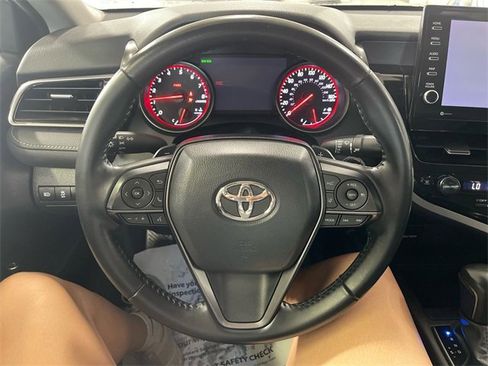 Used 2023 Toyota Camry XSE image 14