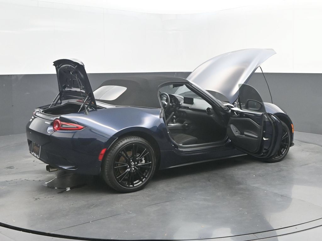 Used 2025 MAZDA MX-5 Miata Club RWD image 41