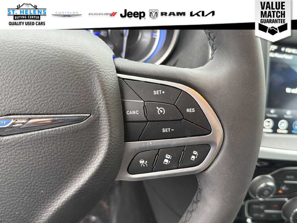 Used 2023 Chrysler 300 Touring w/ Safetytec Plus Group RWD image 19
