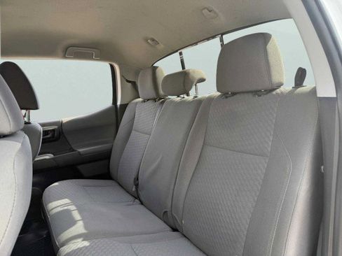 Used 2022 Toyota Tacoma SR5 image 34