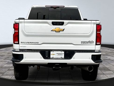 Used 2024 Chevrolet Silverado 3500 High Country w/ High Country Premium Package AWD/4WD image 4