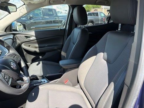 Used 2022 Buick Encore GX Select w/ Safety Package II AWD/4WD image 10