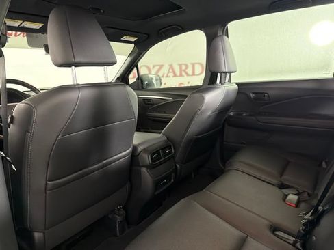 Used 2024 Honda Passport EX-L image 14