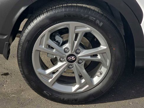 Used 2022 Hyundai Kona SEL w/ Cargo Package image 12