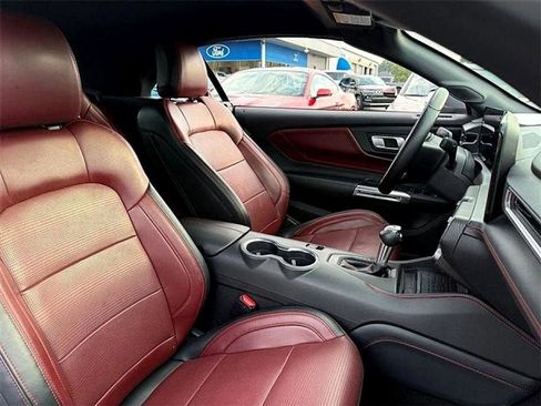 Used 2024 Ford Mustang Premium image 5