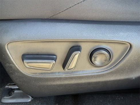 Used 2024 Toyota Venza LE image 25