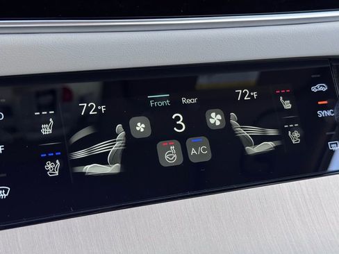 New 2026 Genesis GV70 2.5T Advanced image 35