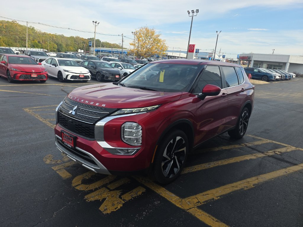 Used 2023 Mitsubishi Outlander SE AWD/4WD image 9