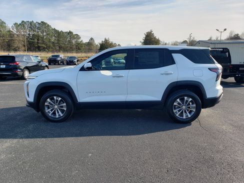 New 2026 Chevrolet Equinox LT w/ Convenience Package II image 6