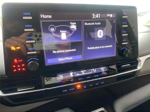 Used 2023 Toyota Sienna LE image 25