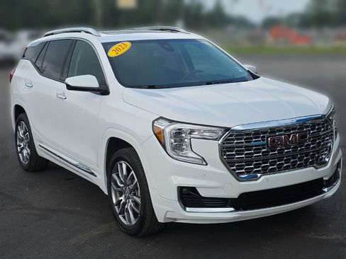 Used 2023 GMC Terrain Denali AWD/4WD image 10