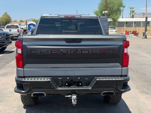 Used 2021 Chevrolet Silverado 1500 LT Trail Boss w/ Convenience Package II AWD/4WD image 9