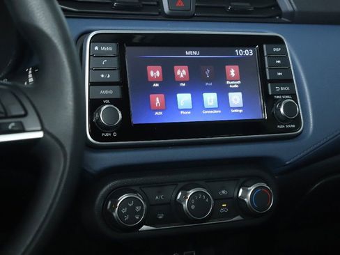 Used 2025 Nissan Versa SV FWD image 24