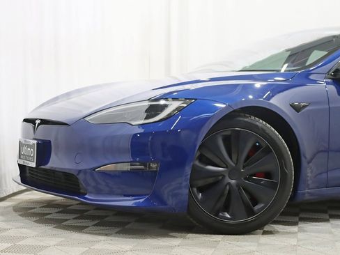 Used 2023 Tesla Model S Plaid image 2