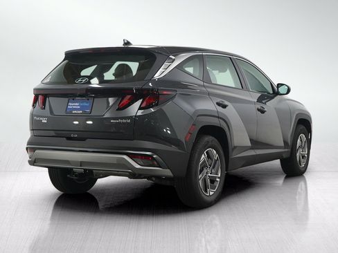 Certified 2026 Hyundai Tucson Blue SE w/ Tow & Go Package AWD/4WD image 5