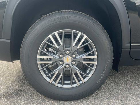New 2026 Chevrolet Traverse LT FWD image 36