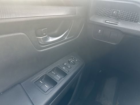 Used 2025 Honda CR-V Sport image 28