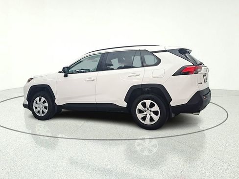 Used 2021 Toyota RAV4 LE AWD/4WD image 5