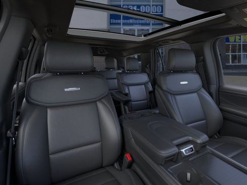 New 2025 Ford Expedition Platinum w/ Stealth Performance Package AWD/4WD image 10