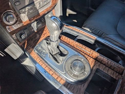 Used 2018 Nissan Armada Platinum image 26