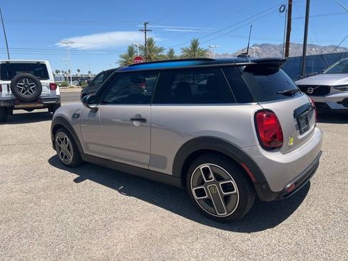 Used 2022 MINI Cooper SE FWD image 6