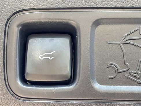 Certified 2022 Ford Expedition Platinum image 14