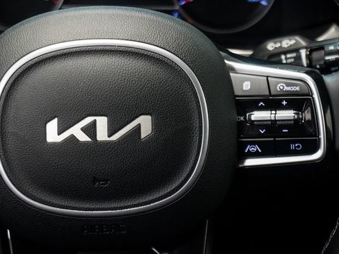 Used 2023 Kia Sorento S FWD image 14