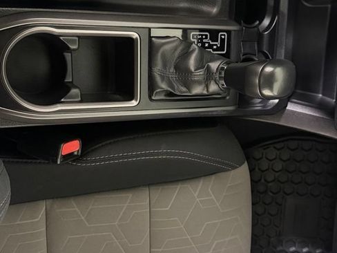 Used 2021 Toyota Tacoma TRD Sport AWD/4WD image 22