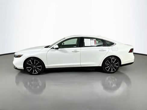Used 2023 Honda Accord Touring image 5