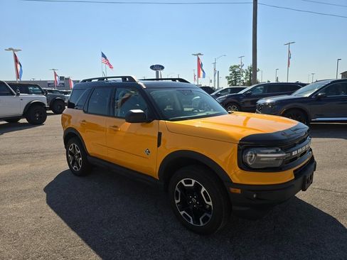 Used 2022 Ford Bronco Sport Outer Banks image 3