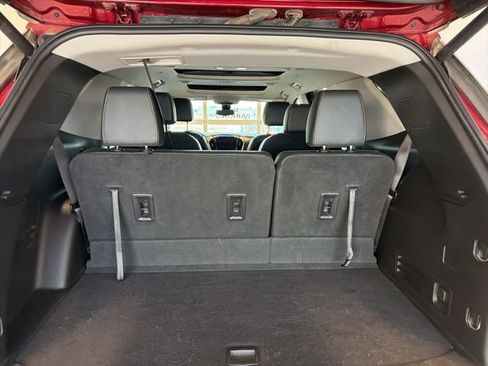 Used 2020 Chevrolet Traverse LT w/ LT Premium Package image 21