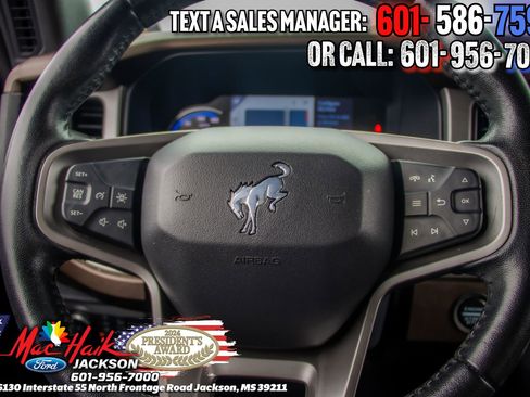 Certified 2022 Ford Bronco Outer Banks w/ Sasquatch Package AWD/4WD image 12
