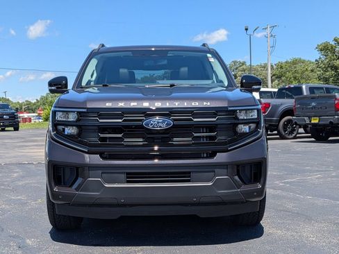 New 2026 Ford Expedition Max Active AWD/4WD image 2