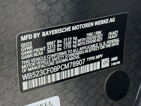 Used 2023 BMW iX xDrive50 w/ Sport Package AWD/4WD image 32