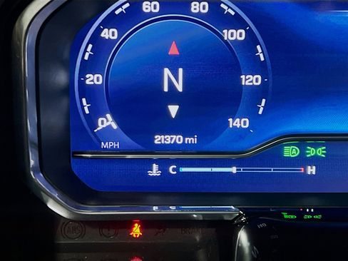 Used 2025 Chevrolet Silverado 2500 High Country w/ High Country Premium Package image 8