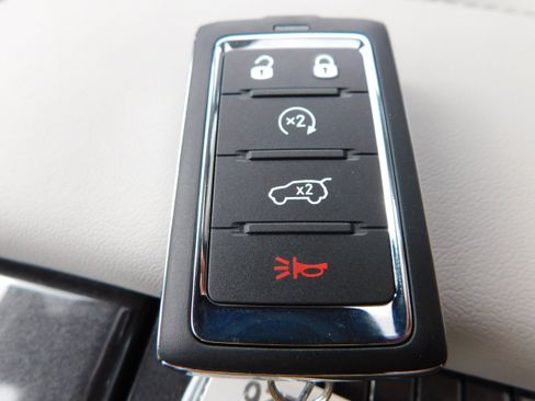 New 2024 Jeep Wagoneer 4WD w/ Premium Group I image 31