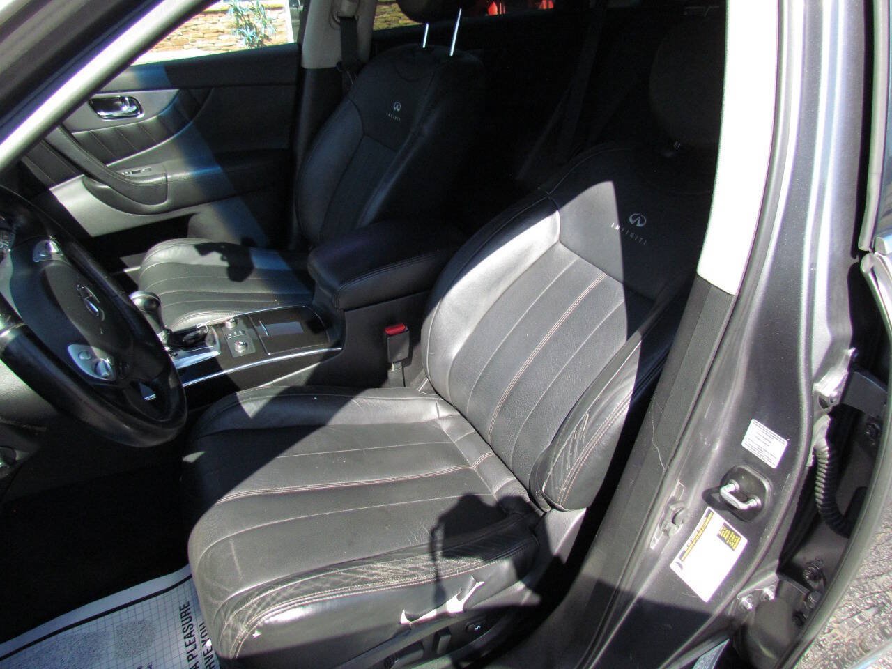 Used 2012 INFINITI FX35 AWD w/ Premium Pkg image 10