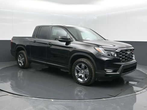 Certified 2025 Honda Ridgeline TrailSport image 28