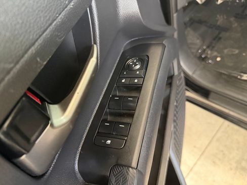 Used 2024 Toyota Tacoma TRD Sport RWD image 33