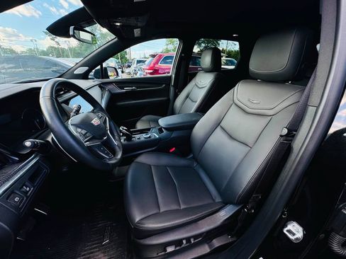 Used 2024 Cadillac XT5 Sportv w/ LPO, Floor Liner Package AWD/4WD image 13