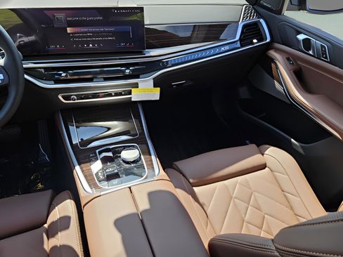 New 2026 BMW X5 sDrive40i image 13