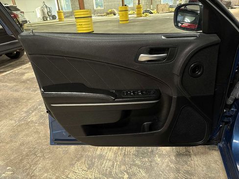 Used 2020 Dodge Charger SXT image 27