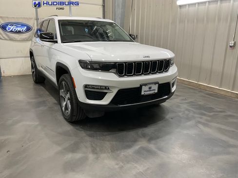 Used 2024 Jeep Grand Cherokee Limited 4xe w/ Luxury Tech Group II AWD/4WD image 1