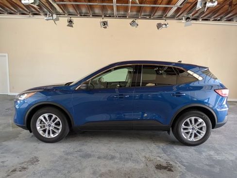 Used 2022 Ford Escape SE FWD image 7